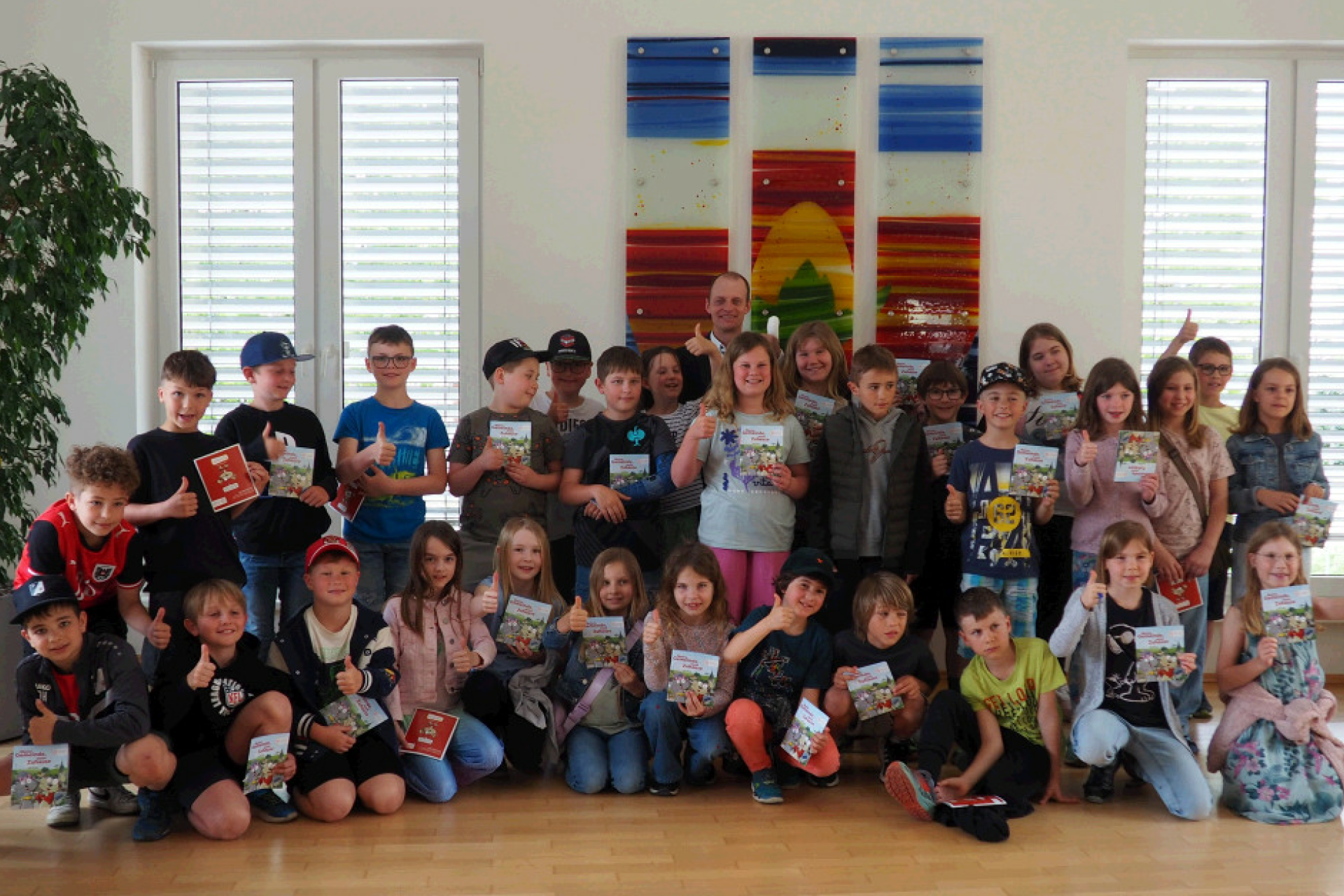Kinder_im_Sitzungssaal